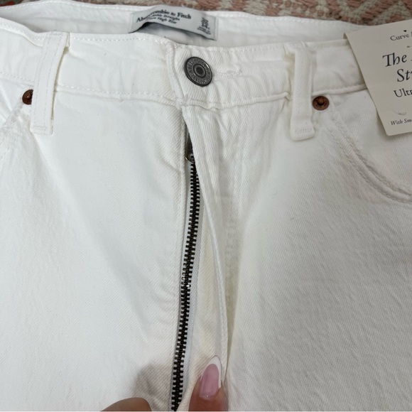 Abercrombie&Fitch CURVE LOVE The Ankle Straight Ultra High Rise Jean Sz 32 NEW - Picture 10 of 16